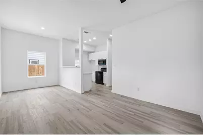 9007 Hilda Street, Houston, TX 77033 - Photo 3