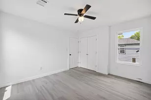 9007 Hilda St, Houston, TX 77033 - Photo 7