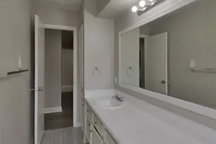 14218 Overbrook Ln, Houston, TX 77077 - Photo 17