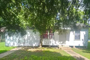 805 Texas St, Wharton, TX 77488 - Photo 5
