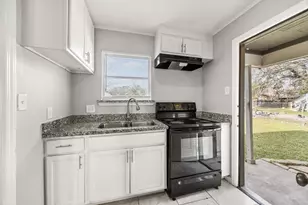 505 13th St N, Texas City, TX 77590 - Photo 7