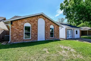 7203 Santa Rita Dr, Houston, TX 77083 - Photo 3