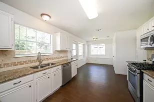 2914 Silent Dr, Sugar Land, TX 77498 - Photo 13