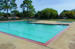 2914 Silent Dr, Sugar Land, TX 77498 - Photo 39