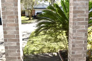 2914 Silent Dr, Sugar Land, TX 77498 - Photo 5