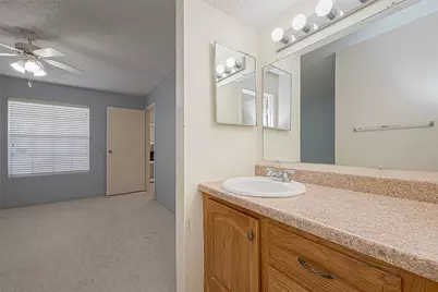 2750 Holly Hall Street #1707, Houston, TX 77054 - Photo 15