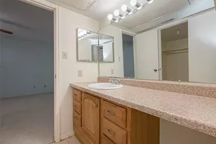 2750 Holly Hall St, Houston, TX 77054 - Photo 9