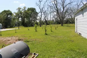 617 N Noble Rd, Texas City, TX 77591 - Photo 13