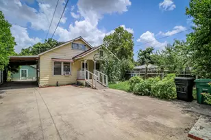 9243 E Ave O, Houston, TX 77012 - Photo 1