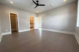 1015 E 27th St, Houston, TX 77009 - Photo 13