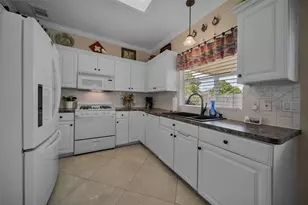 9514 Trailing Moss Dr, Houston, TX 77064 - Photo 13