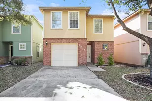 4927 S Cancun Dr, Houston, TX 77045 - Photo 3