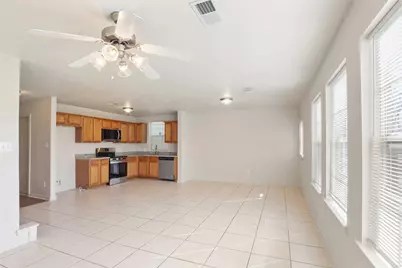 4927 S Cancun Drive, Houston, TX 77045 - Photo 7
