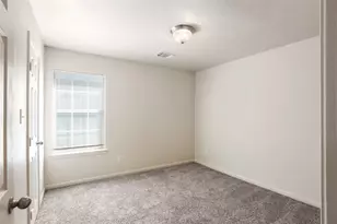 4927 S Cancun Dr, Houston, TX 77045 - Photo 11