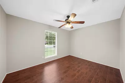 16306 Forest Bend Avenue, Friendswood, TX 77546 - Photo 11
