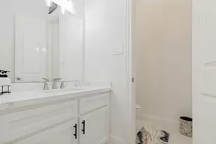 8002 N Circle Dr, Houston, TX 77071 - Photo 19