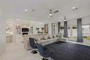8002 N Circle Dr, Houston, TX 77071 - Photo 9