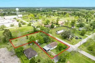 233 Hamilton St, West Columbia, TX 77486 - Photo 7