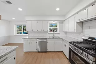 5002 Cedar Creek Dr, Dickinson, TX 77539 - Photo 15