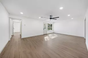 5002 Cedar Creek Dr, Dickinson, TX 77539 - Photo 17