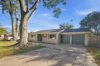 5002 Cedar Creek Drive, Dickinson, TX 77539 - Photo 1