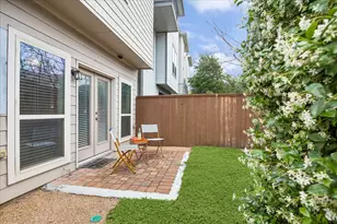 1702 Oak Leaf Pass Dr, Houston, TX 77055 - Photo 3