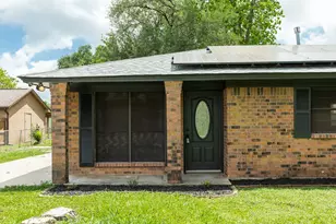 108 Avenue E, Brazoria, TX 77422 - Photo 5