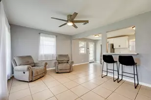 108 Avenue E, Brazoria, TX 77422 - Photo 7