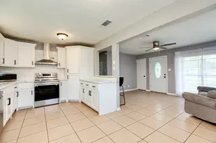 108 Avenue E, Brazoria, TX 77422 - Photo 11