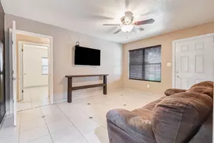 617 Burke Rd, Pasadena, TX 77506 - Photo 5