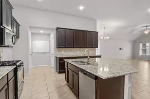 5210 Adria Hills Cir, Spring, TX 77389 - Photo 5