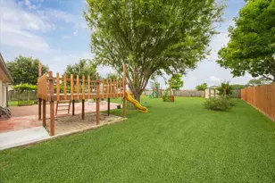 3402 Fox Ct, Pearland, TX 77581 - Photo 1