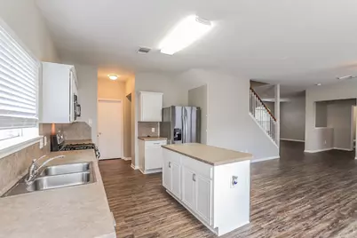 16318 Autumn Leigh Drive, Houston, TX 77083 - Photo 7