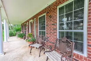 1189 County Rd 634, Alvin, TX 77511 - Photo 5