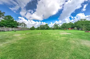 1189 County Rd 634, Alvin, TX 77511 - Photo 29