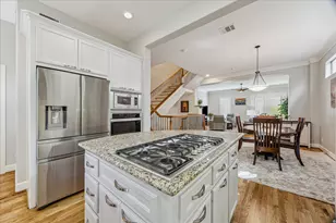 544 Bomar St, Houston, TX 77006 - Photo 23