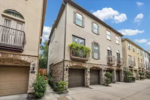 544 Bomar St, Houston, TX 77006 - Photo 1