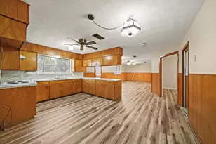 1438 County Rd 348, Brazoria, TX 77422 - Photo 15