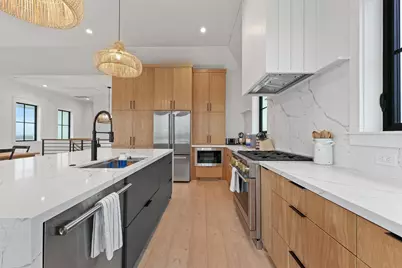 10818 Sweetwater Cove Boulevard, Galveston, TX 77554 - Photo 7