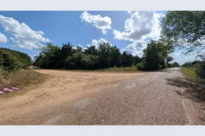 1001 County Road 126, Hallettsville, TX 77964 - Photo 17