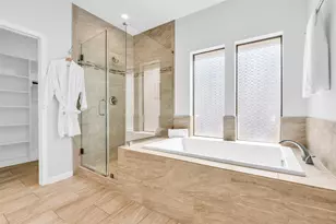 11727 Pecan Creek Dr, Houston, TX 77043 - Photo 23