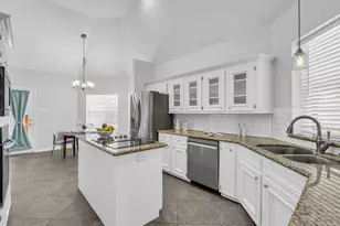 11727 Pecan Creek Dr, Houston, TX 77043 - Photo 19