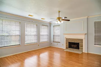 219 Birch Hill Drive, Sugar Land, TX 77479 - Photo 3