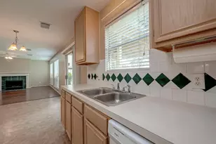 4914 Jaymar Dr, Sugar Land, TX 77479 - Photo 15