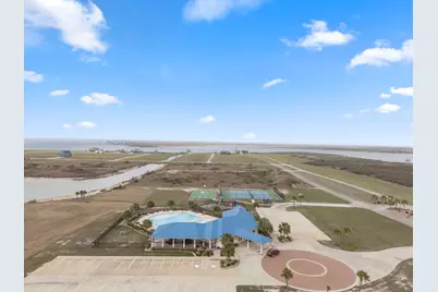 3305 Bay Point Drive, Palacios, TX 77465 - Photo 3