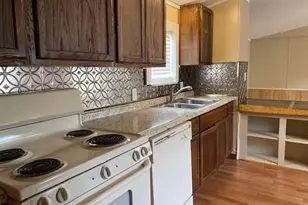 14263 E Ravine Run, Willis, TX 77318 - Photo 5