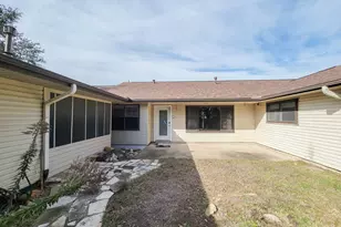 1610 Maryon St, Baytown, TX 77523 - Photo 43