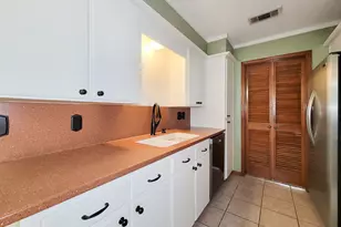 1610 Maryon St, Baytown, TX 77523 - Photo 13