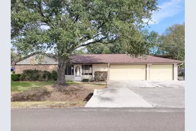 1610 Maryon Street, Baytown, TX 77523 - Photo 3