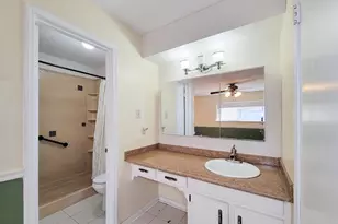 1610 Maryon St, Baytown, TX 77523 - Photo 31